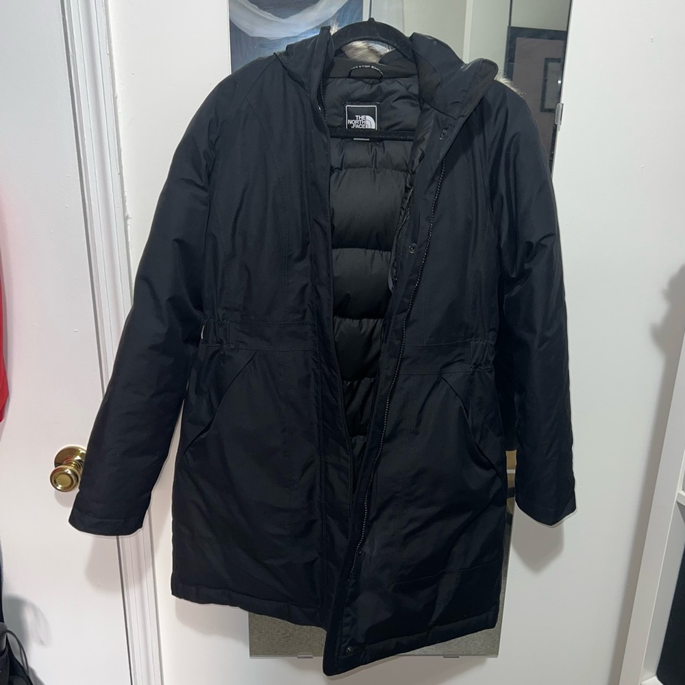 “The North Face” Long Black Puffer Coat